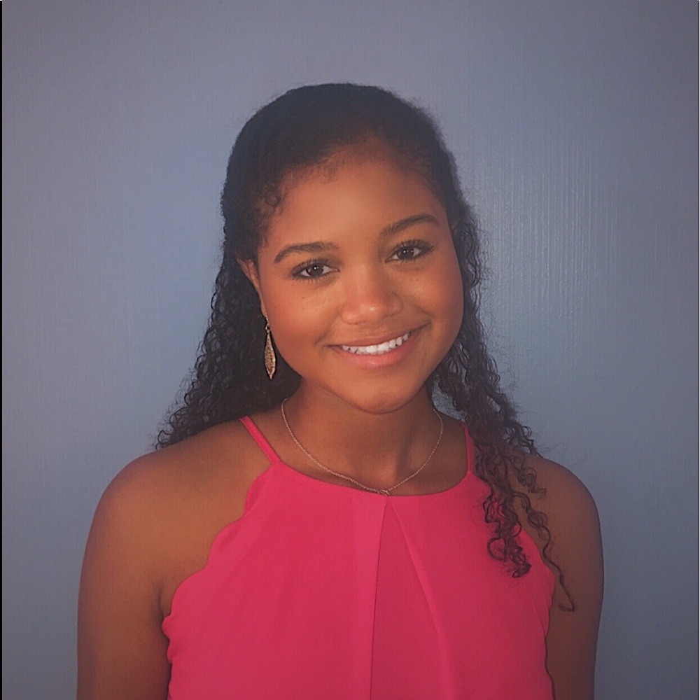 Meet your Posher, Danielle